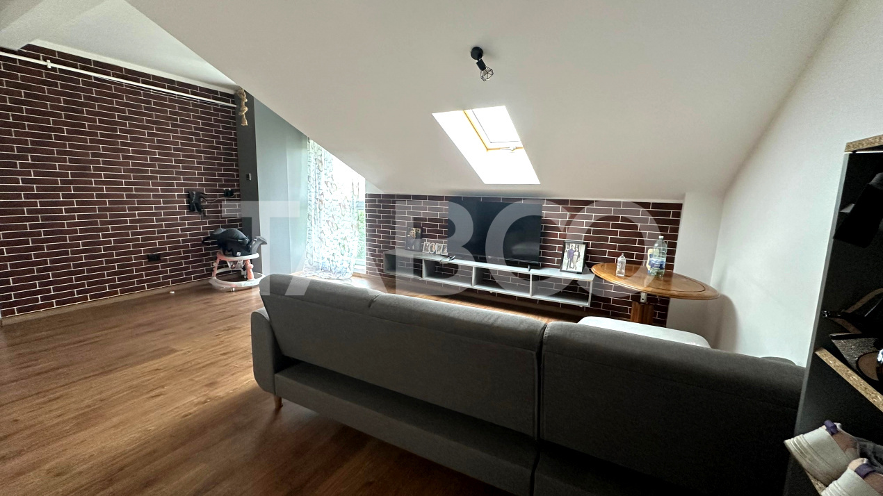 Apartament 70 mpu 3 camere pod privat parcare zona Turnisor Sibiu