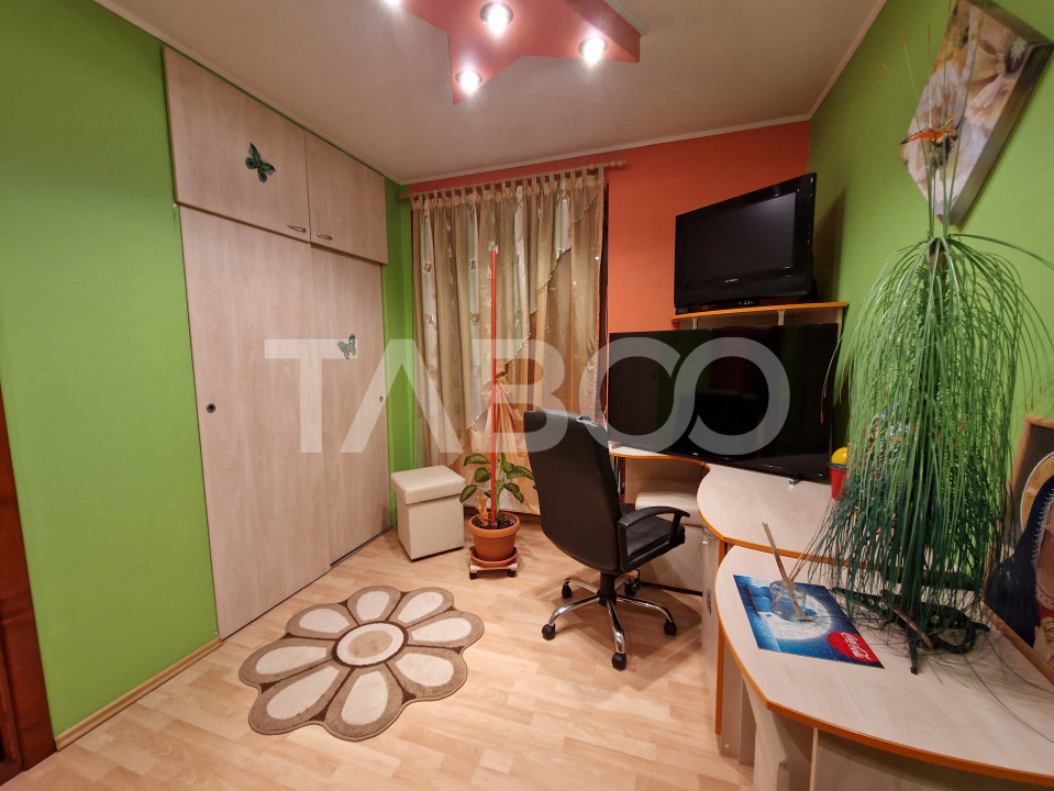 Apartament 89 mpu 4 camere 2 bai loc parcare si pivnita central Sibiu
