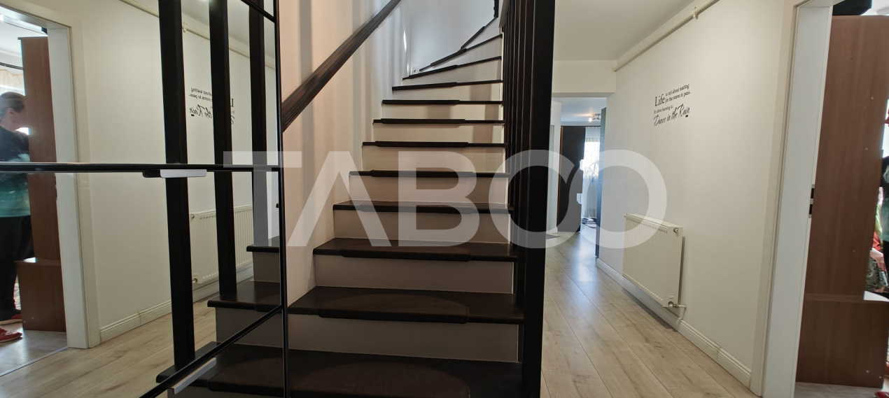 Apartament 98 mpu 4 camere utili loc parcare cartier Tilisca Sibiu