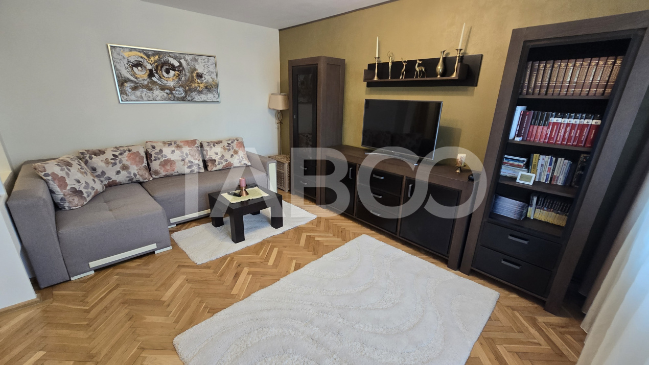 Apartament cochet de vanzare 3 camere 80mp 2 bai balcon zona Centrala