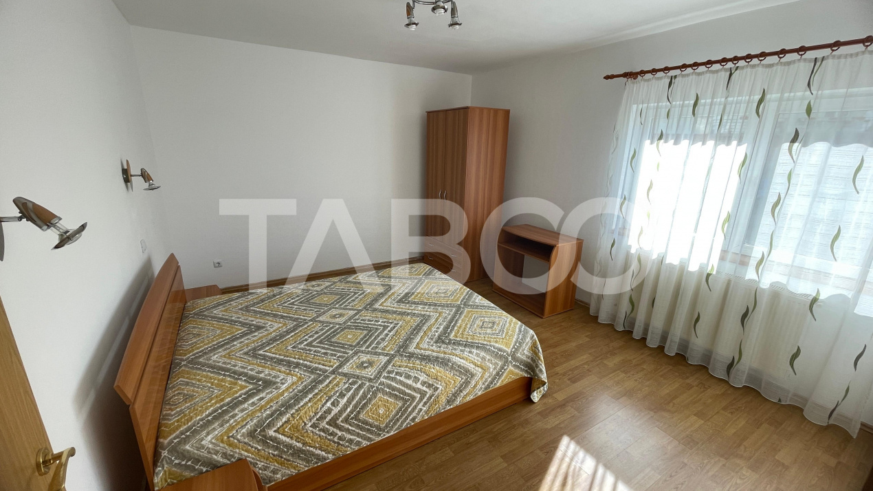 Apartament cochet in Tilisca garaj boxa langa Parc Belvedere