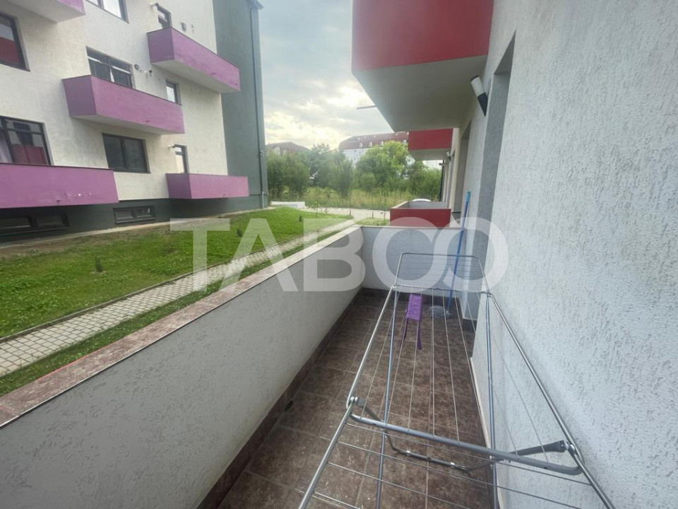 Apartament complet mobilat utilat 2 camere garaj 2 balcoane parter