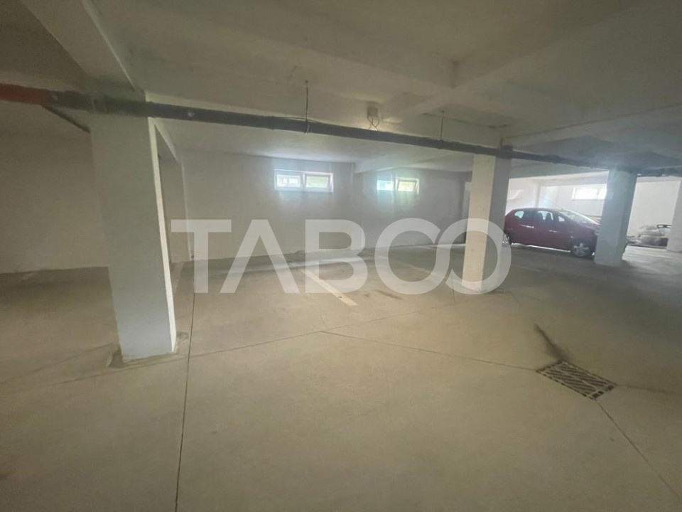 Apartament complet mobilat utilat 2 camere garaj 2 balcoane parter