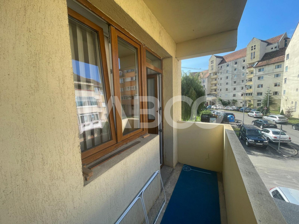 Apartament complet mobilat utilat 2 camere garaj Central