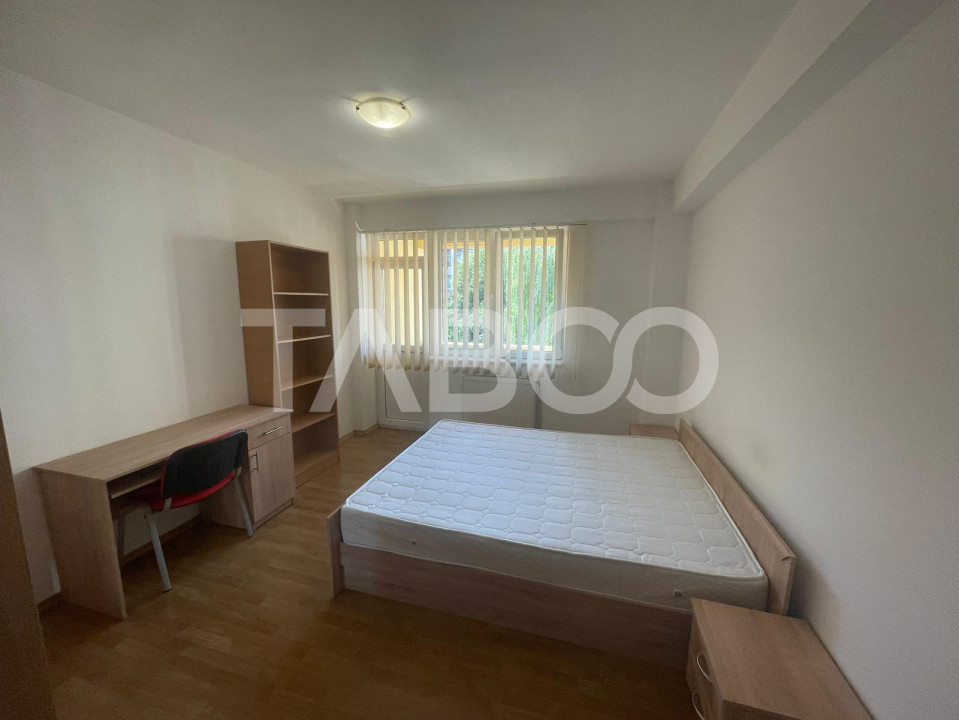 Apartament complet mobilat utilat 2 camere garaj Central