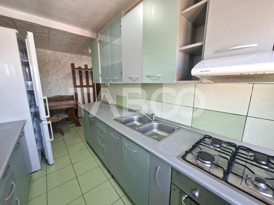 Apartament cu 2 camere balcon  pivnita de vanzare aproape de Medicina