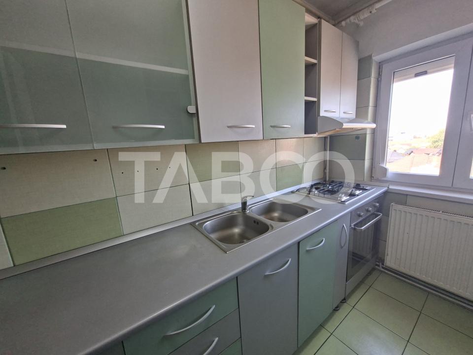 Apartament cu 2 camere balcon  pivnita de vanzare aproape de Medicina