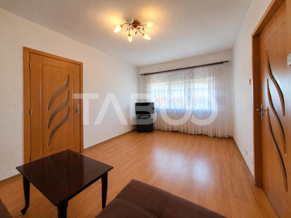Apartament cu 2 camere balcon  pivnita de vanzare strada Vasile Aaron