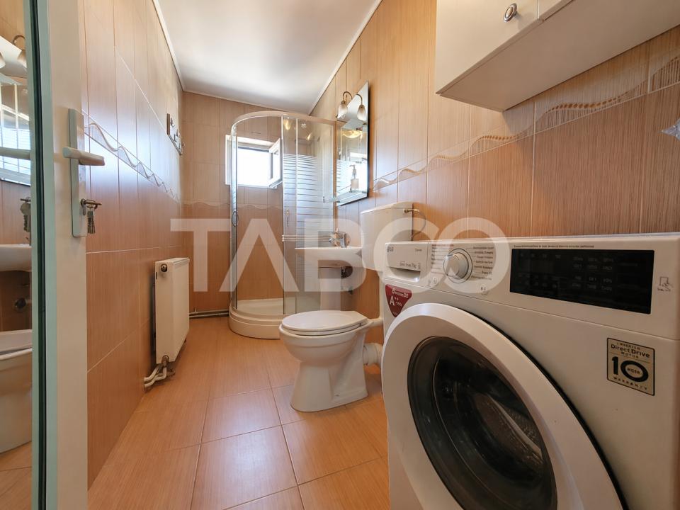 Apartament cu 2 camere balcon  pivnita de vanzare strada Vasile Aaron