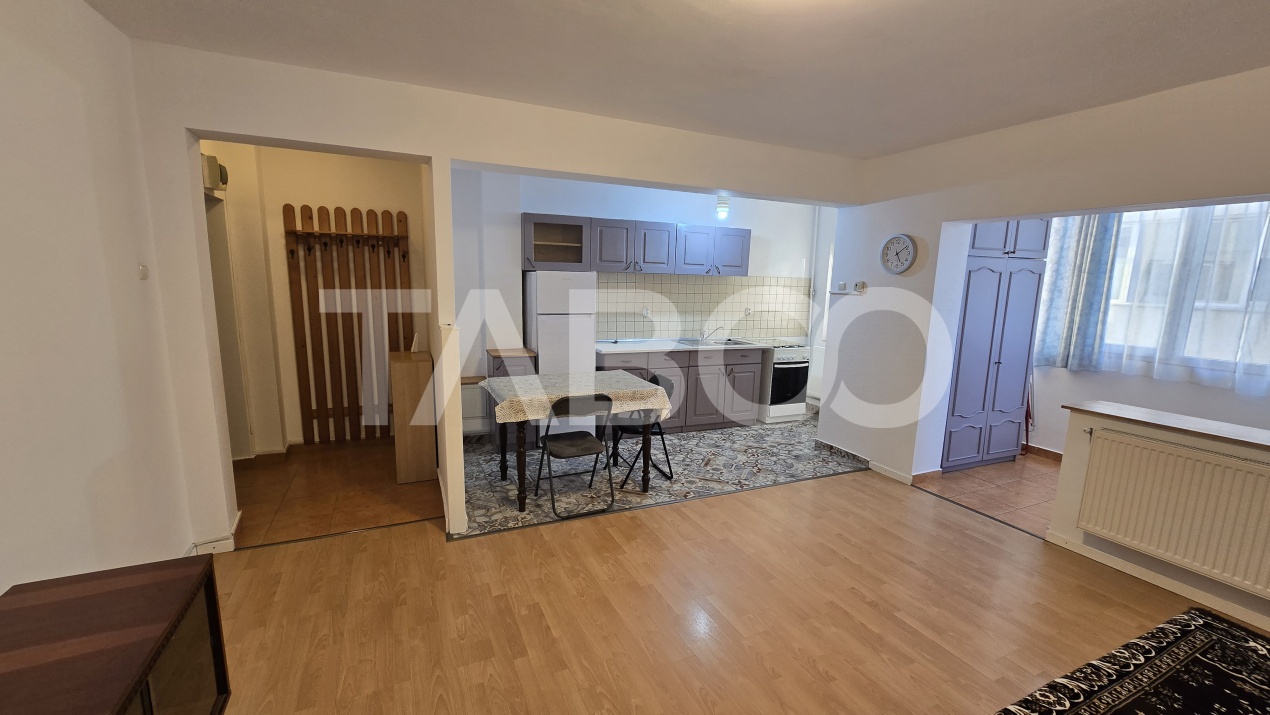 Apartament cu 2 camere de inchiriat mobilat utilat in zona Tilisca