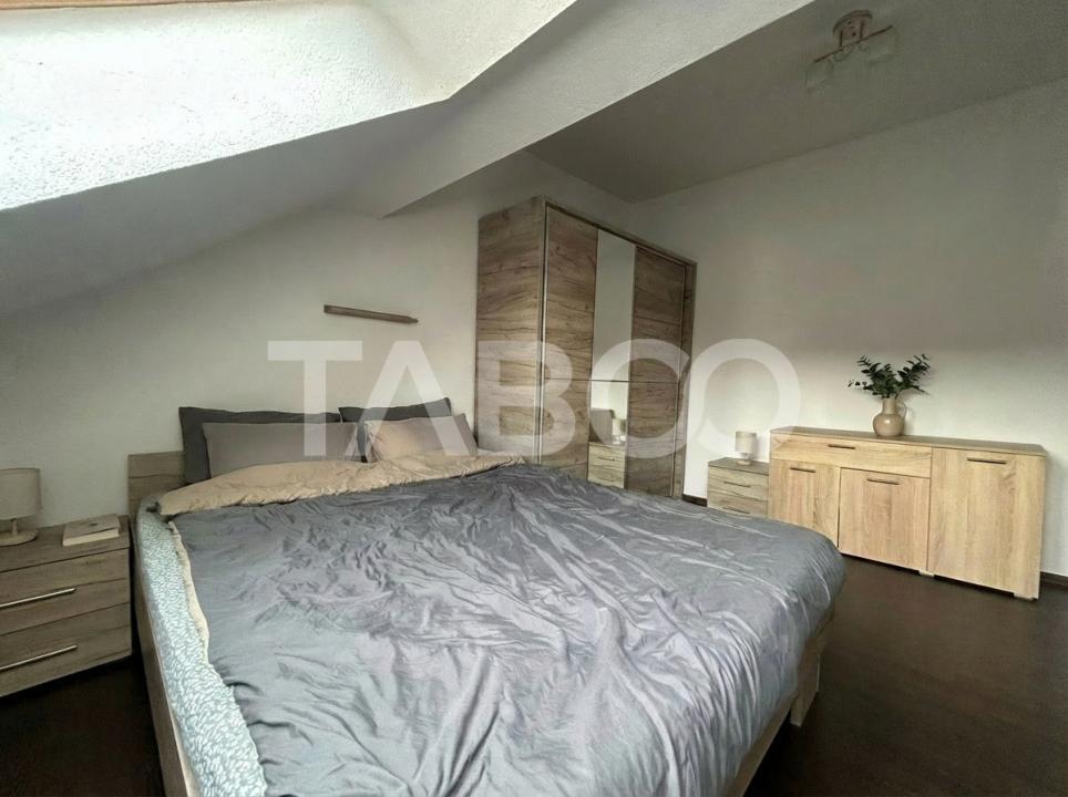 Apartament cu 2 camere de vanzare in bloc cu curte  zona Turnisor 