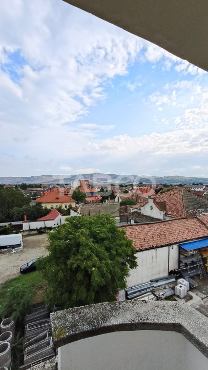 Apartament cu 2 camere de vanzare in Sebes zona centrala