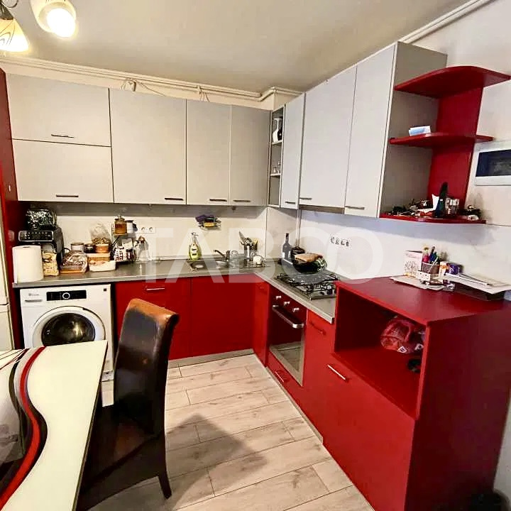Apartament cu 2 camere de vanzare la cheie cu parcare Floresti 