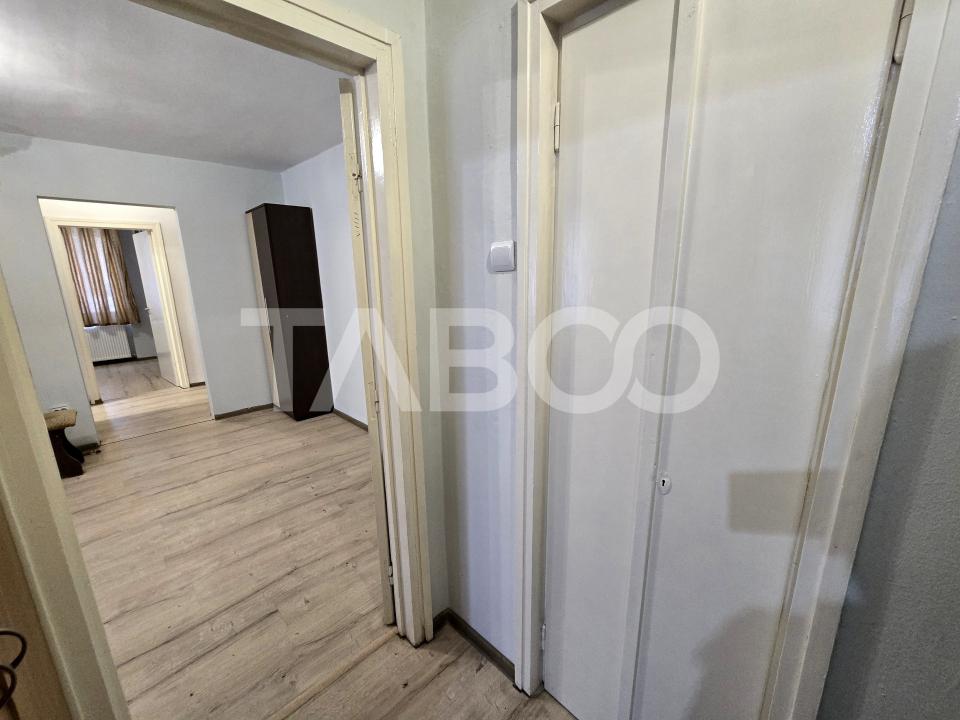 Apartament cu 2 camere de vanzare mobilat 47 utili in Terezian Sibiu