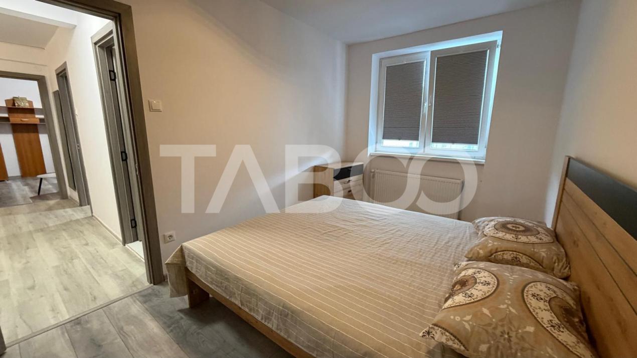 Apartament cu 2 camere decomandate etaj 3 in zona Mihai Viteazul
