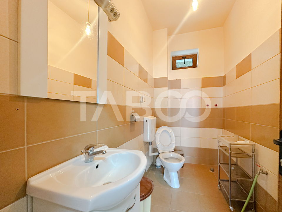 Apartament cu 2 camere decomandate in Centru pretabil si pentru birou