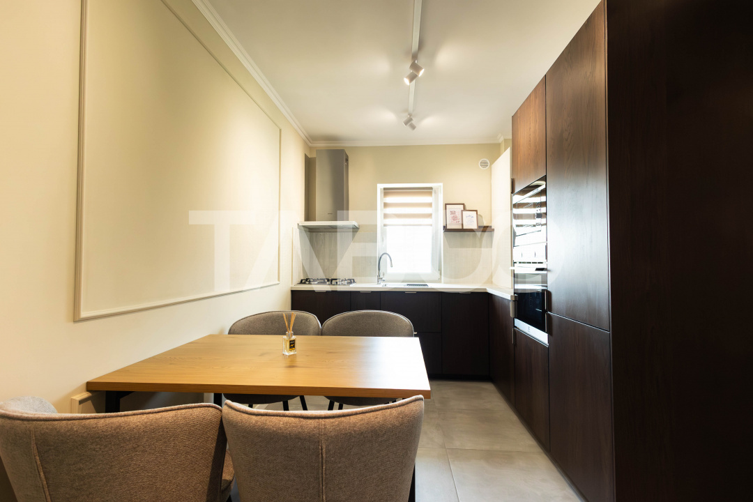 Apartament cu 2 camere decomandate + parcare la prima inchiriere