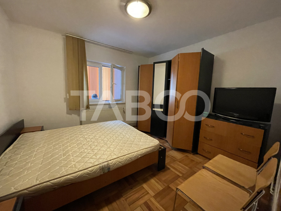 Apartament cu 2 camere decomandate si balcon de inchiriat in Strand