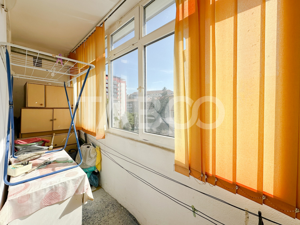 Apartament cu 2 camere in zona Mihai Viteazu retras de la strada