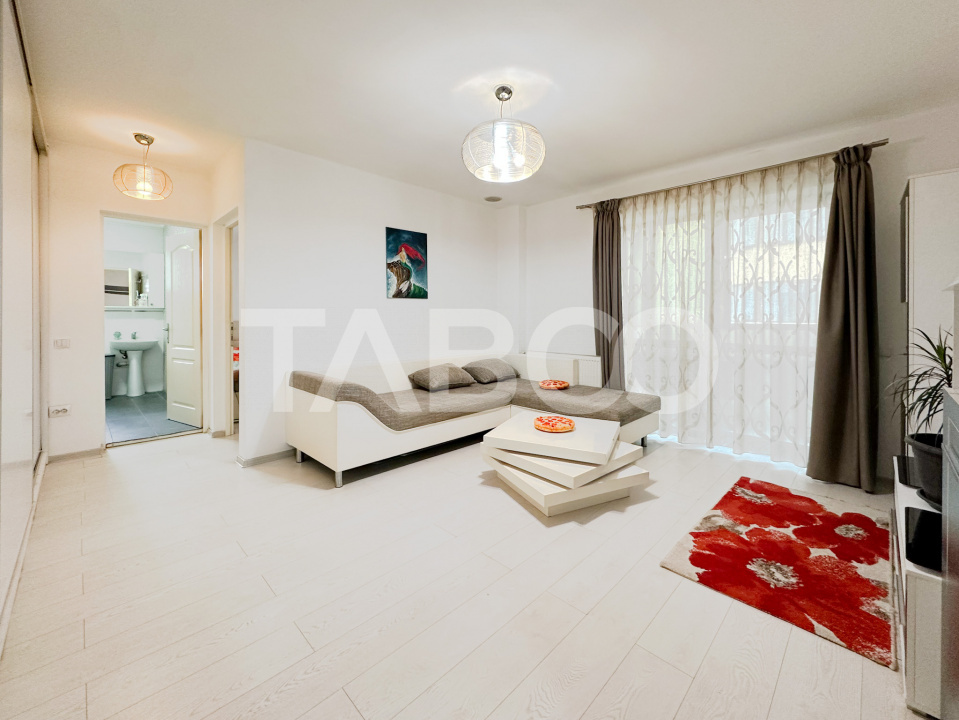 Apartament cu 2 camere la cheie cu parcare zona Doamna Stanca