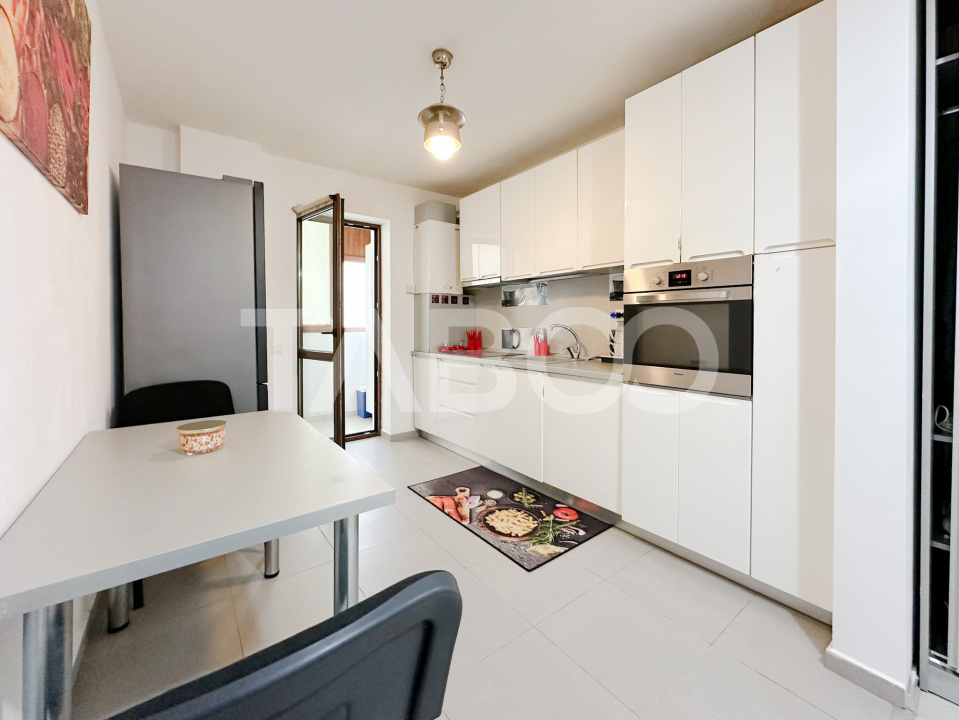 Apartament cu 2 camere la cheie cu parcare zona Doamna Stanca