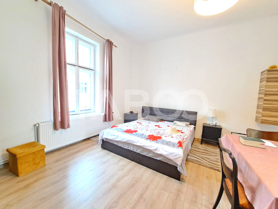 Apartament cu 2 camere - luminos si spatios - etaj 1 - Piata Schiller