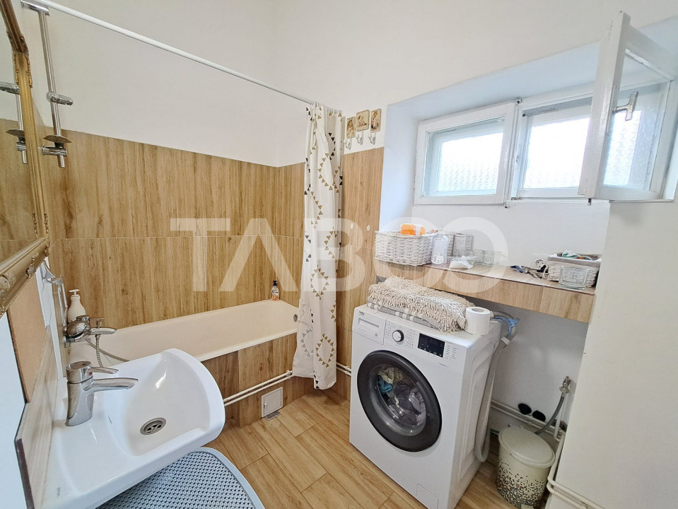 Apartament cu 2 camere - luminos si spatios - etaj 1 - Piata Schiller