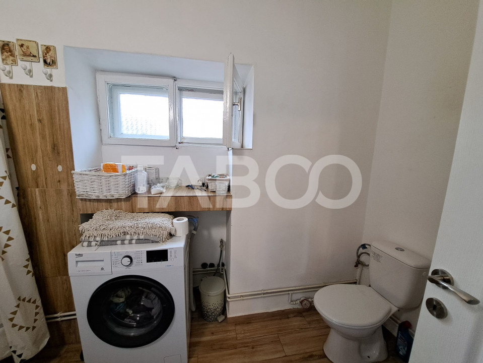 Apartament cu 2 camere - luminos si spatios - etaj 1 - Piata Schiller