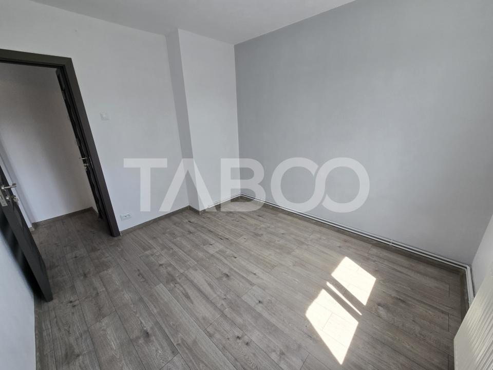 Apartament cu 2 camere renovat balcon pivnita Mihai Viteazul Sibiu