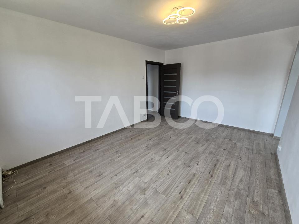 Apartament cu 2 camere renovat balcon pivnita Mihai Viteazul Sibiu