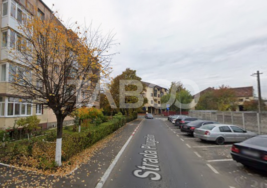 Apartament cu 2 camere semidecomandate la etajul 3 strada Plugarilor