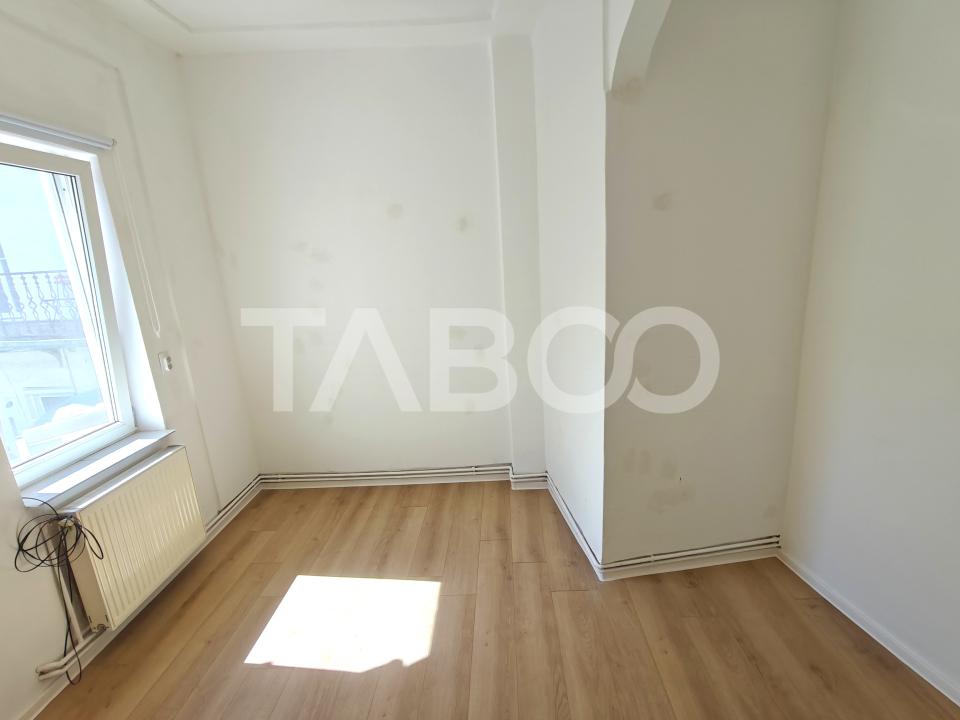 Apartament cu 2 camere si pivnita in Centrul Istoric Sibiu