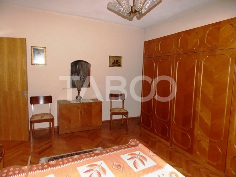 Apartament cu 3 camere 150 mp utili terasa 30 mp Parcul Sub Arini