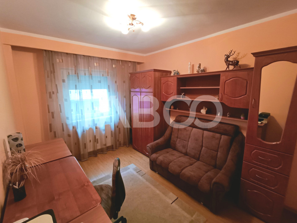 Apartament cu 3 camere 2 bai 63 mp utili etaj 1 in Sibiu zona Turnisor