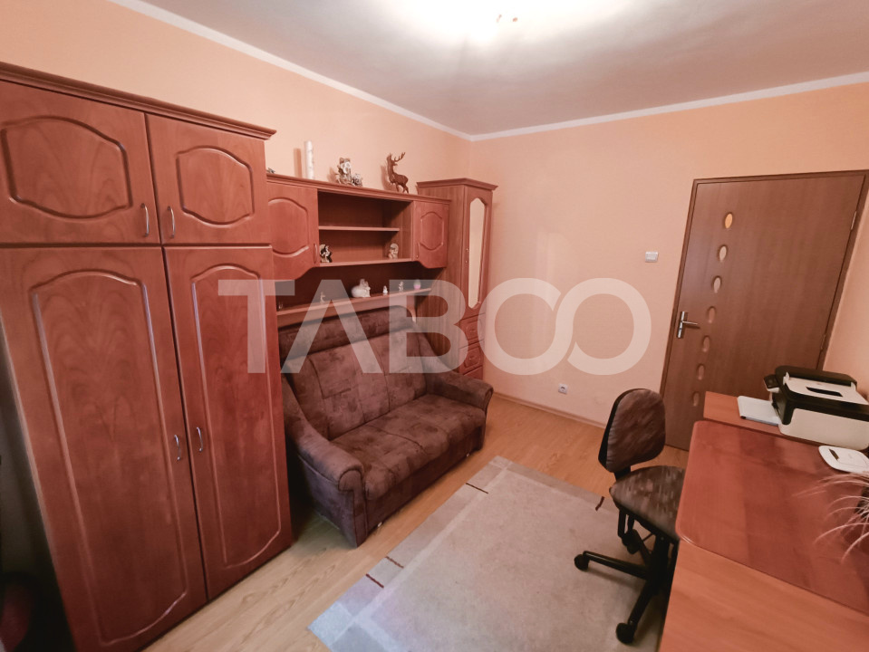 Apartament cu 3 camere 2 bai 63 mp utili etaj 1 in Sibiu zona Turnisor