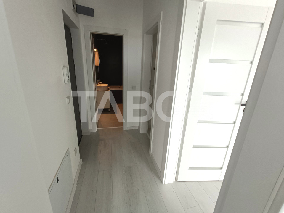 Apartament cu 3 camere 2 balcoane - parcare si incalzire in pardosea