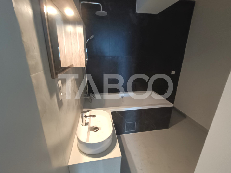 Apartament cu 3 camere 2 balcoane - parcare si incalzire in pardosea