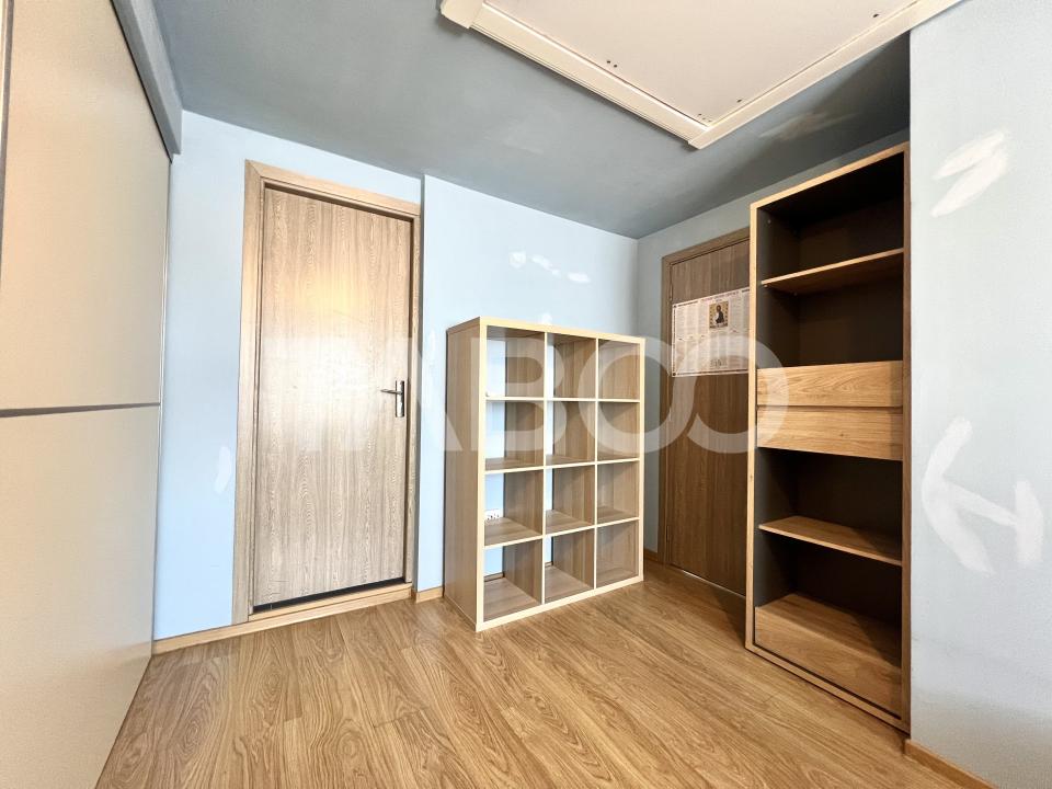 Apartament cu 3 camere 2 nivele de vanzare zona Centrala Piata Abator