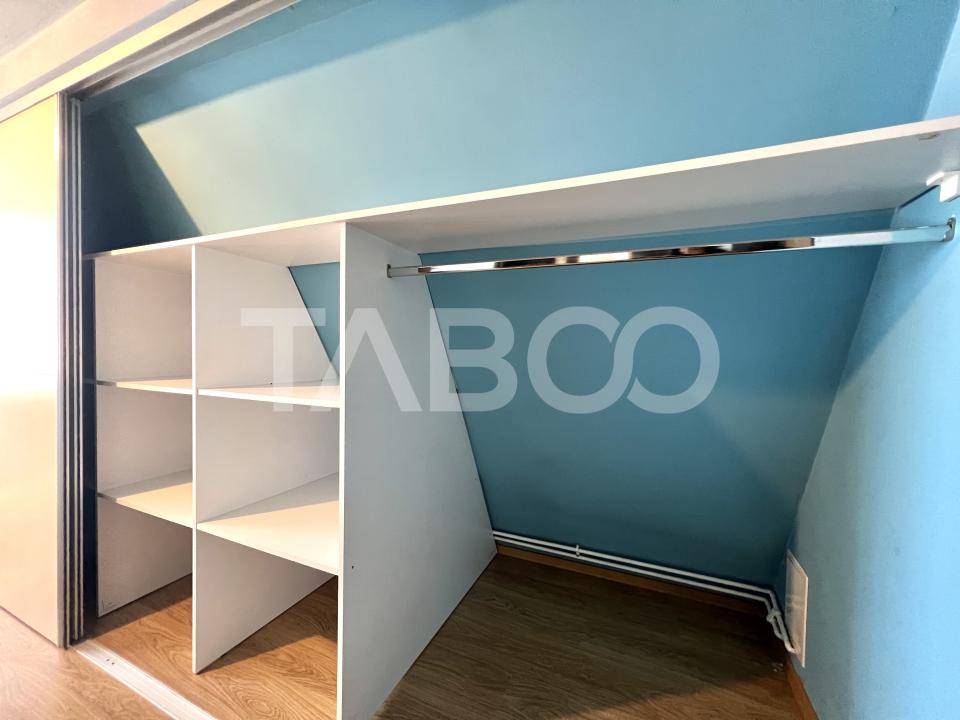 Apartament cu 3 camere 2 nivele de vanzare zona Centrala Piata Abator