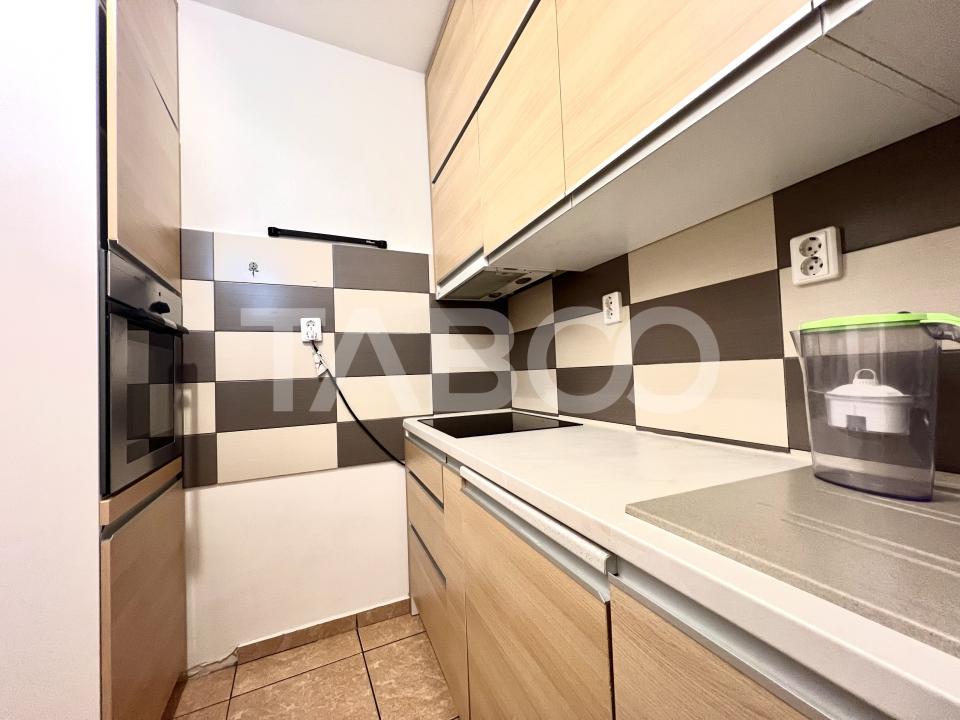 Apartament cu 3 camere 2 nivele de vanzare zona Centrala Piata Abator