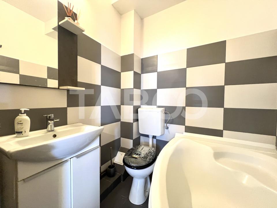 Apartament cu 3 camere 2 nivele de vanzare zona Centrala Piata Abator