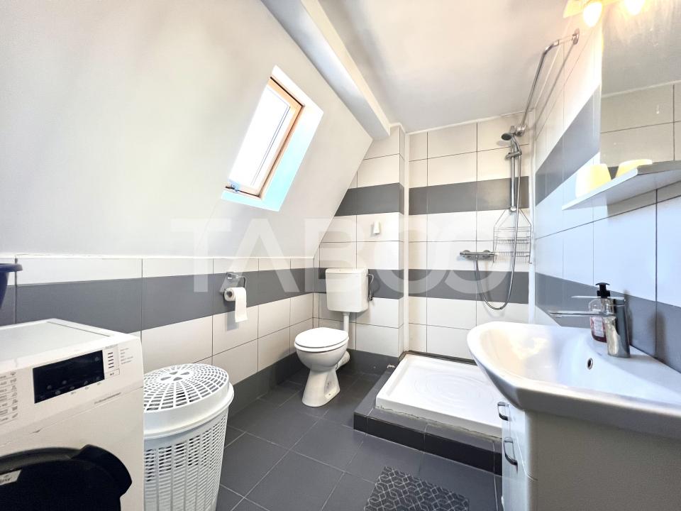 Apartament cu 3 camere 2 nivele de vanzare zona Centrala Piata Abator