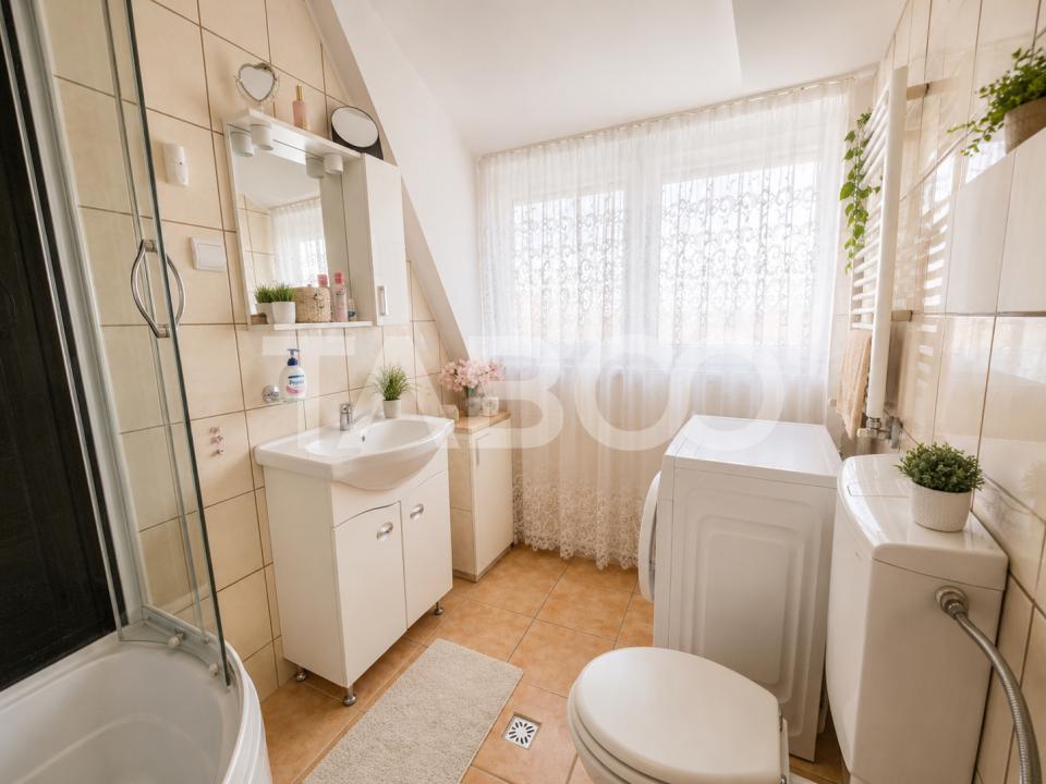 Apartament cu 3 camere de vanzare - mansarda Vasile Aaron - intabulata