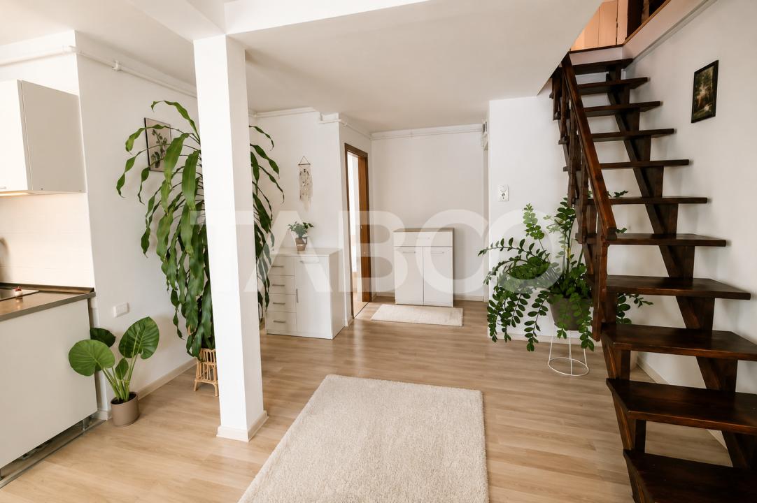 Apartament cu 3 camere de vanzare - mansarda Vasile Aaron - intabulata