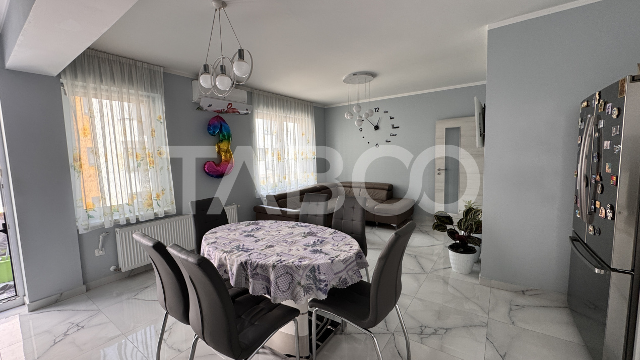 Apartament cu 3 camere de vanzare mobilat utilat terasa 80mp Turnisor 