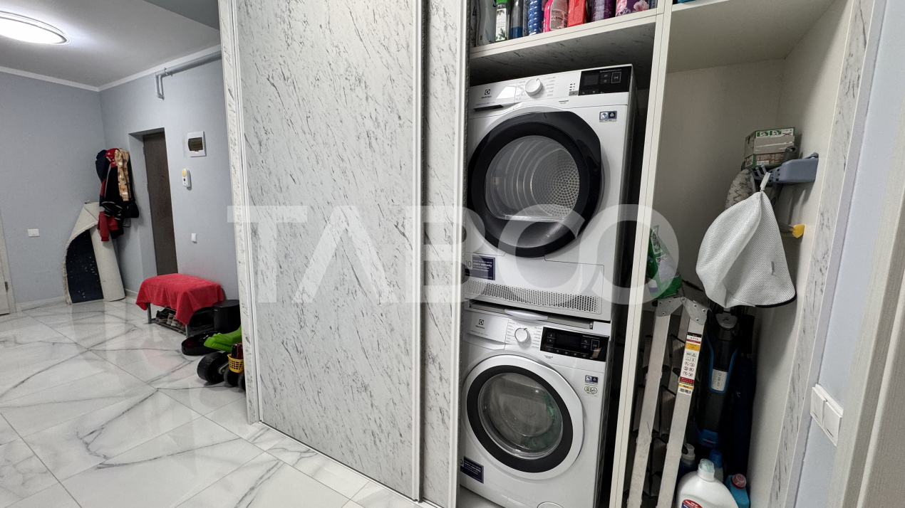 Apartament cu 3 camere de vanzare mobilat utilat terasa 80mp Turnisor 