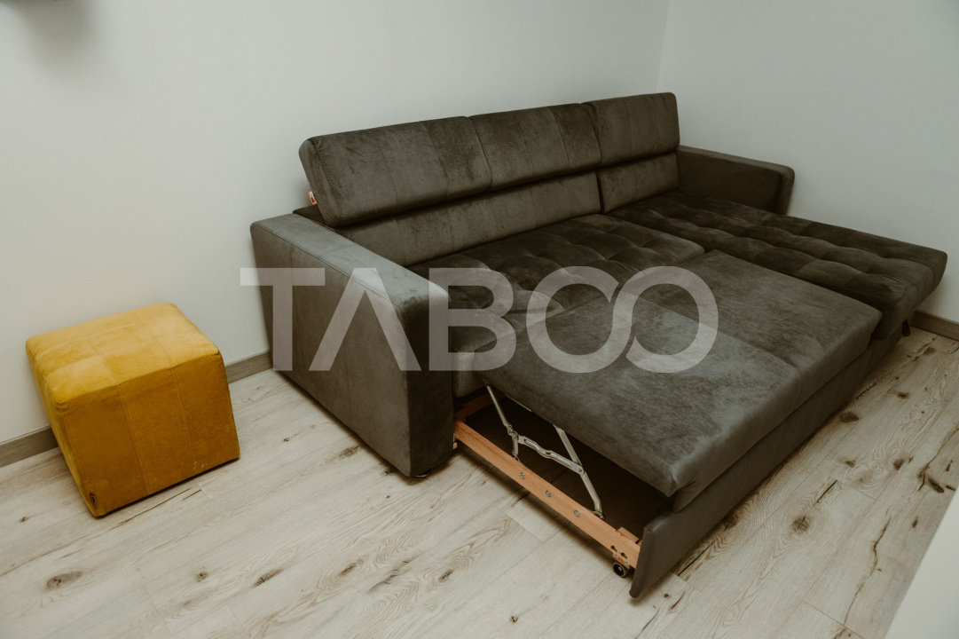Apartament cu 3 camere decomandate 2 bai si curte de inchiriat 