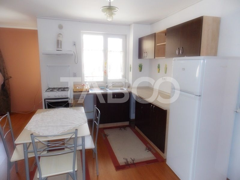 Apartament cu 3 camere decomandate de inchiriat in Sibiu zona Rahovei