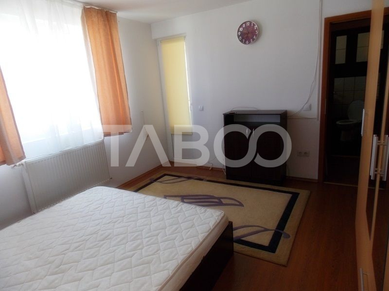 Apartament cu 3 camere decomandate de inchiriat in Sibiu zona Rahovei