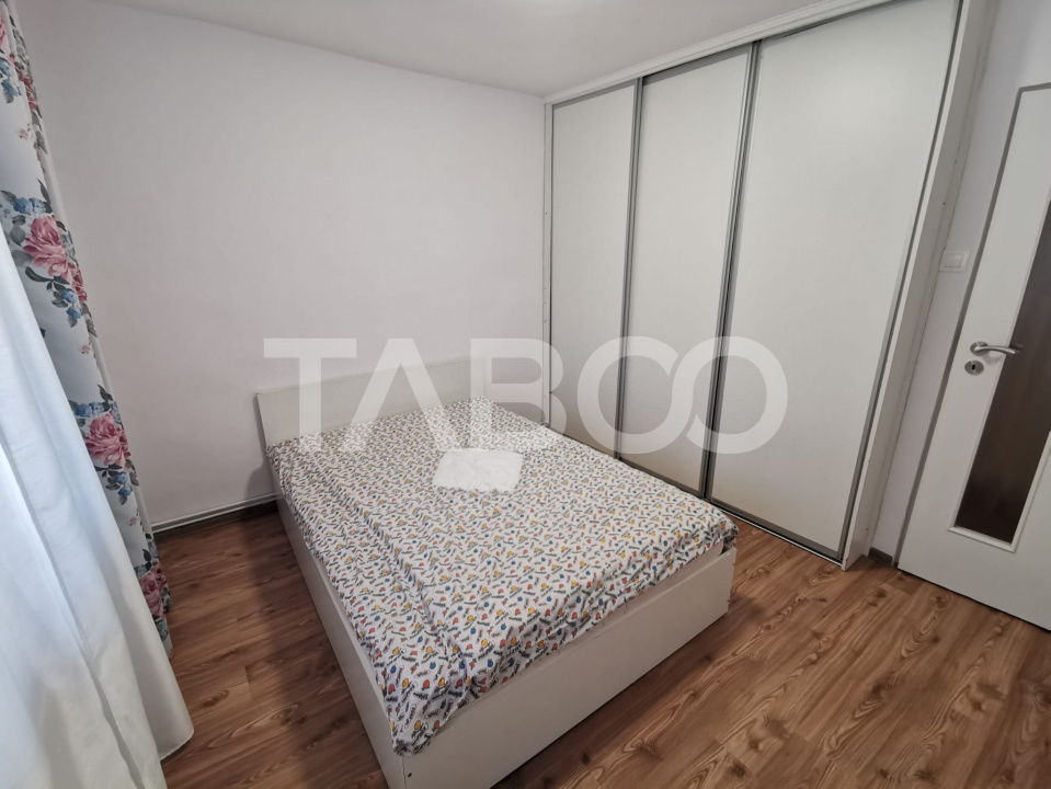Apartament cu 3 camere decomandate la parter inalt in zona Terezian